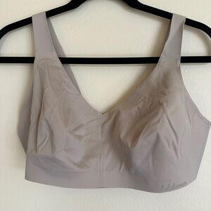 Lululemon Women's off white Sports Bra